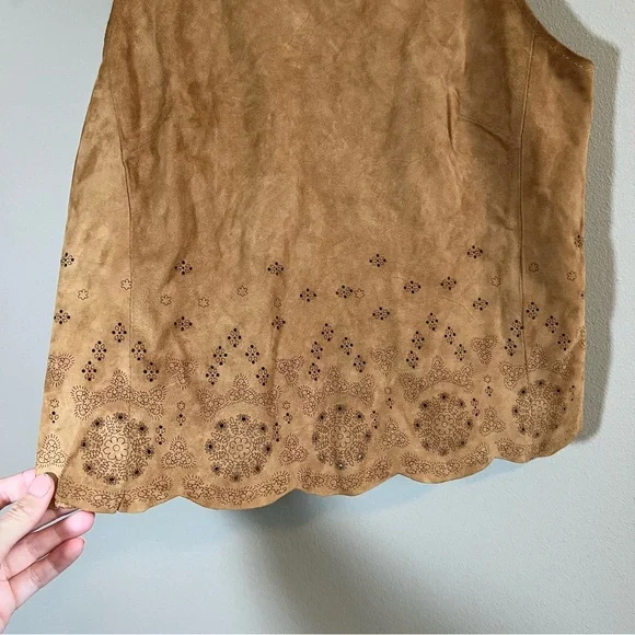 ✨ Free People Women’s Brown Suede Scallop Tank Top Small - Picture 3 of 8